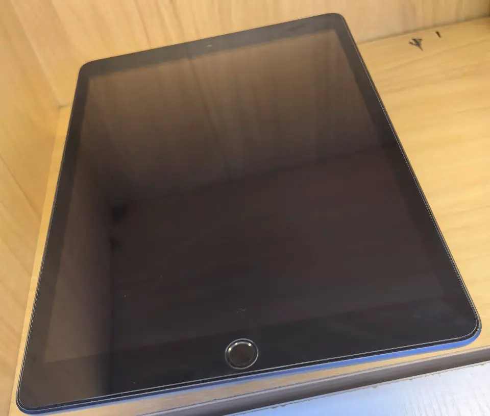 99新苹果平板Ipad9 灰色 64G 