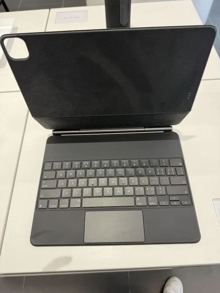 iPad键盘黑色1.webp